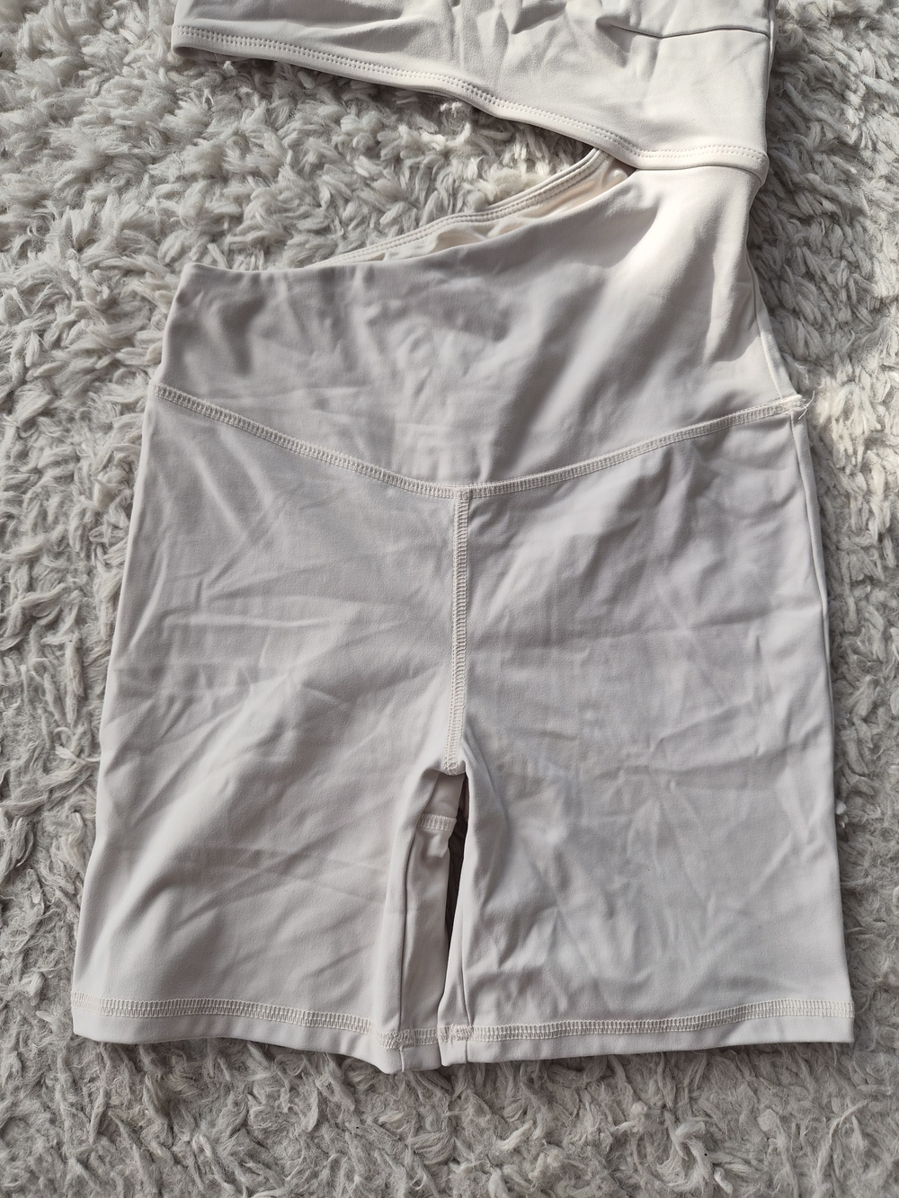 Forever 21 One-Shoulder Cutout Active Romper Cream - XS - Picture 4 of 13